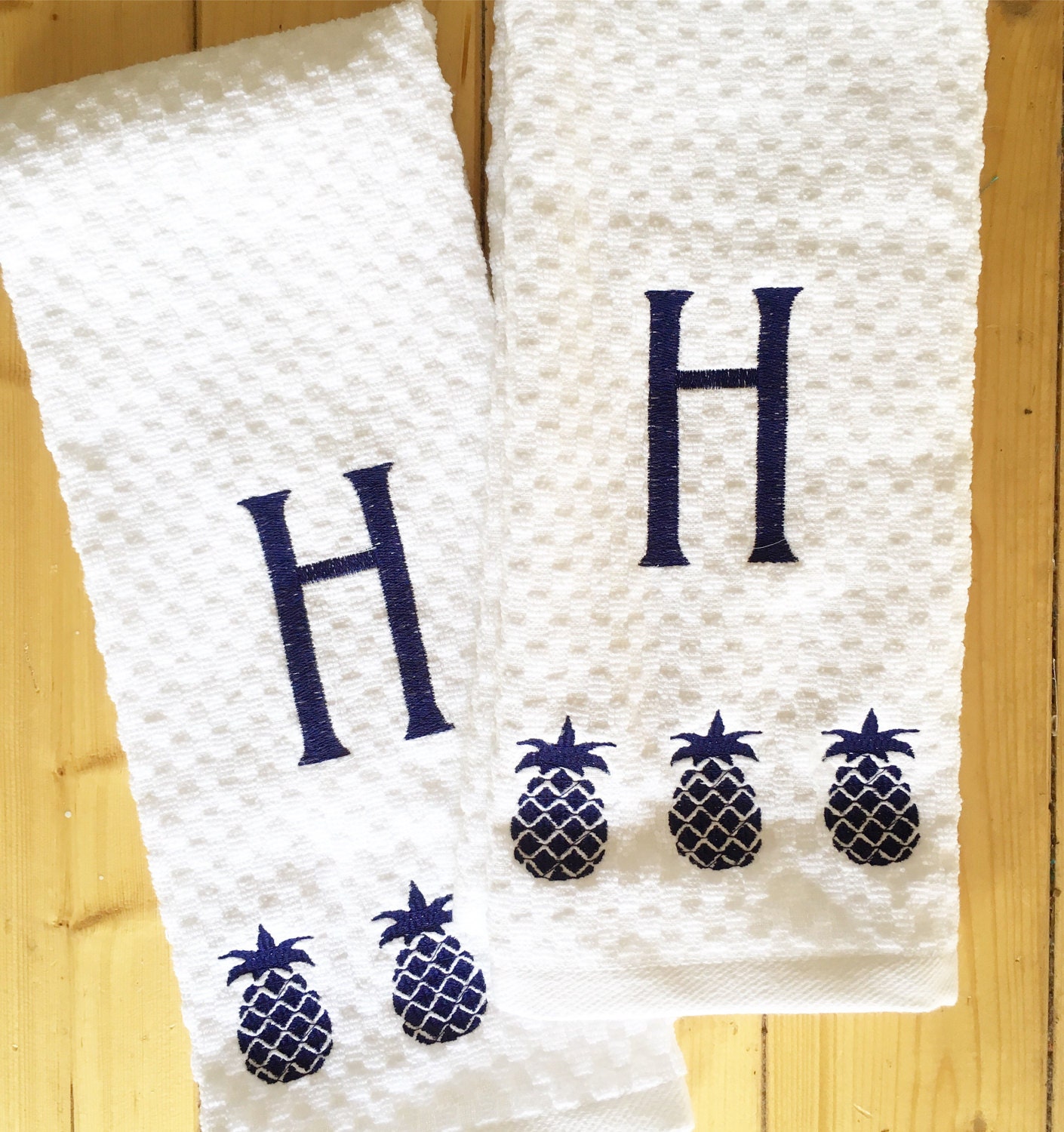 Monogram Waffle Weave Kitchen Towel with Pineapple / Monogram