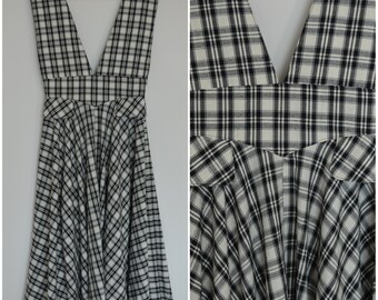 1950 Vintage Pinafore/ Sonata Plaid Pinafore/ Small Pinafore/ Medium Pinafore/ Japanese Vintage/ Plaid Pinafore/ Pinafore Dress/ 50's Dress