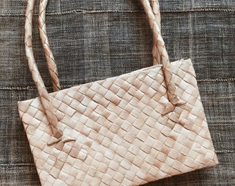 Sale! VTG RATTAN BAG // 70's Clutch Handbag Sea Grass Purse Made in Philippines Small Woven Purse Wicker Purse Rattan Purse