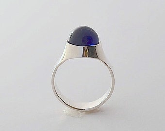 Sapphire ring. Silver ring with blue sapphire.Argentium silver ring. Unique statement ring. Woman signet ring. Valentine day gift idea.
