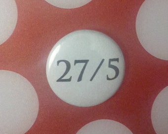 27/5 Roller Derby Badge (27 Laps In 5 Minutes)