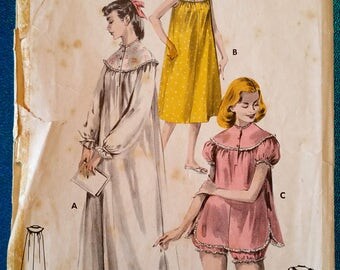 Vintage 1950's nightgown babydoll nightie bloomers sewing pattern - Butterick 7993 - size 12 (32" bust, 25" waist, 34" hip) - 1950s
