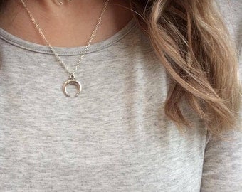Double Horn Choker, Silver Double Horn Necklace, Boho Double Horn Choker, Silver Crescent Moon Necklace, Bohemian Necklace, Festival Jewelry