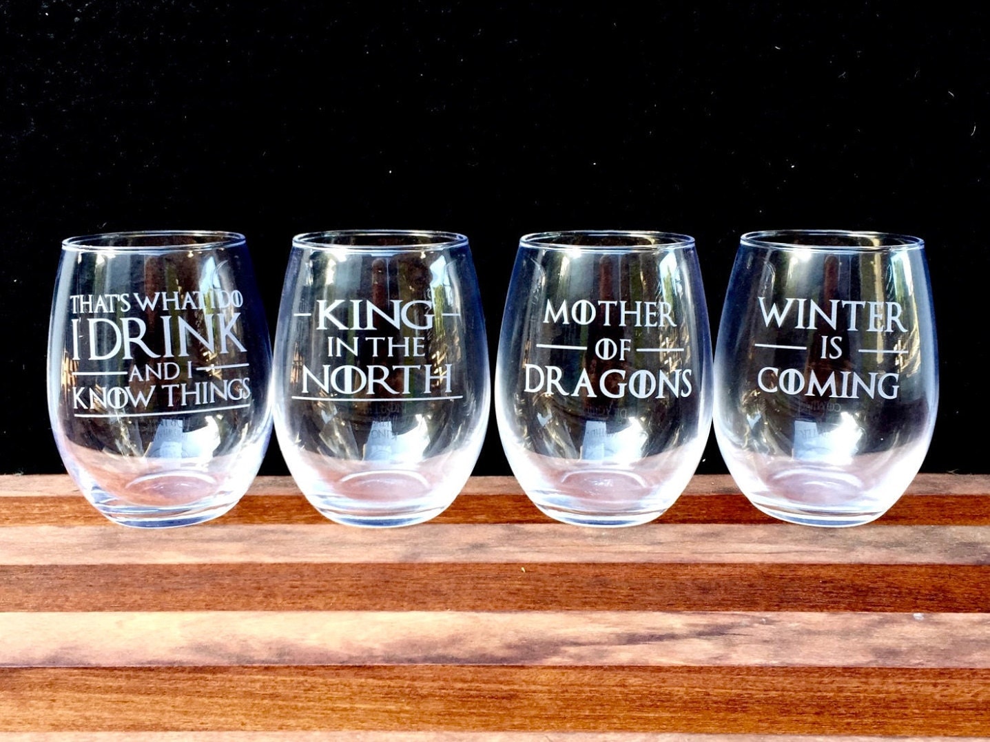 Game of Thrones Wine Glasses Etched Quotes - Set of 4 - I Drink and I Know things, King in the North, Winter is Coming, Mother of Dragons