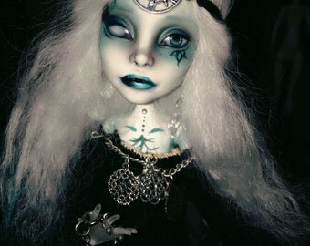 OOAK Custom Monster High Repaint Commission!