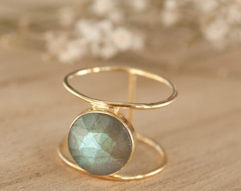 Labradorite Ring * Gold Ring * Statement Ring * Gemstone Ring * Labradorite * Bridal Ring * Wedding Ring * Organic Ring * Natural * BJR048