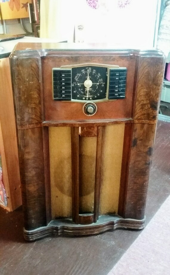 Vintage Radio Zenith Console Floor Standing Cabinet Radio 30's 40's Mid Century Music Entertainment Furniture Tube Radio PICK UP Central MA