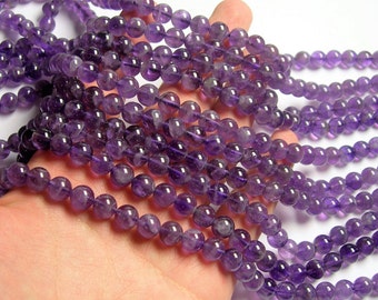Amethyst - 8 mm round - 1 full strand - 48 beads - RFG91