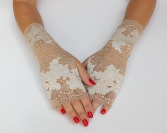 Lace gloves. Ivory floral gloves. Fingerless gloves. Bridal gloves. Nude gloves. Lace mittens. Short gloves. Champagne gloves.