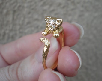 Hugging Cat Ring. Artist Orginal Work. Animal Wrap Ring. Boho Animal Ring. Cat Lady. Gold Animal Ring. Gold Cat Ring. Cat Jewelry