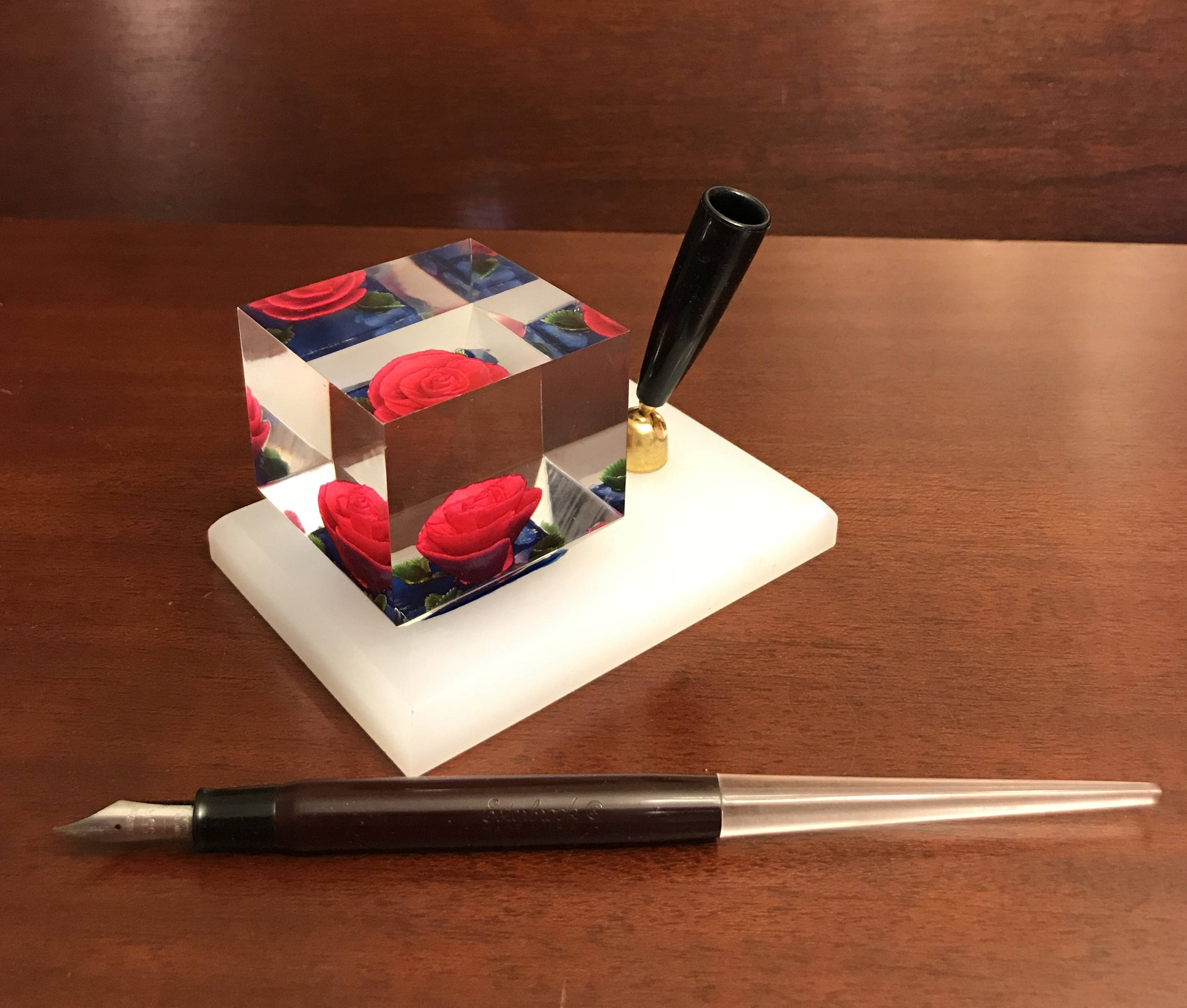 Fountain Desk Pen Holder with carved Red Rose encased in Lucite