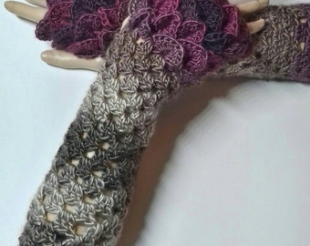 Dragon scale Ombre Gloves,Mermaid Cuffs,Dragon Gloves, fingerless gloves,Dragon Scale gloves, Gloves, arm warmers, christmas gift gloves