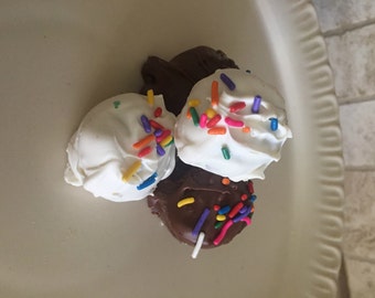 Birthday Cake Pops - Funfetti Cake - Personalized & Made to Order - Wedding Cake Pops - Wedding Favors - Wedding Cake Balls