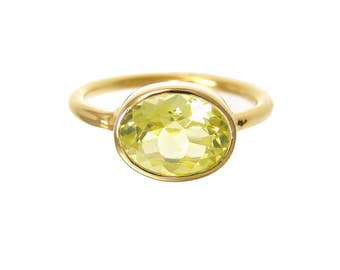 Lemon Quartz Ring - lisa eldridge rings - November Birthstone - Stackable Gold Ring - Real Gemstone Ring - Oval Stone Ring