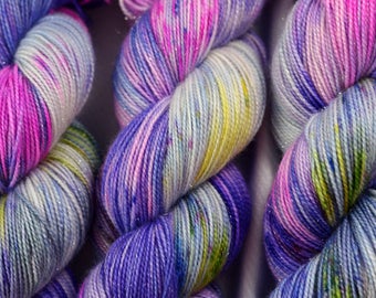 Indie Dyed Yarn, Hand Dyed Yarn, Speckled Sock Yarn, Sock Yarn, Indie Sock Yarn, Indie Sparkle Yarn, Indie Speckled Yarn, Felicity