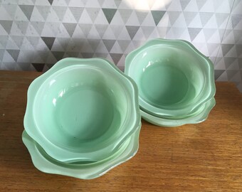 Vintage pyrex bowls