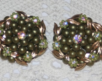 Stunning Large Vintage Green Beaded Celluloid Leafy Swoops and Flowers Rhinestone Clusters Goldtone CLIP ON Earrings
