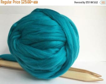 Chunky Vegan Yarn, Chunky Knit Yarn, Super Bulky Yarn,Arm Knitting Yarn.