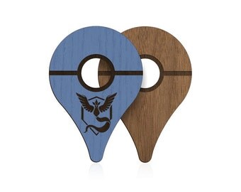 POKEWARES® Shield for Pokemon GO Plus *COMBO Pack* | Mystic Blue + Walnut | The Original Real Wood Cover Skin for Nintendo Accessory Team