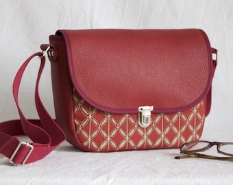 Small shoulder bag leather and canvas
