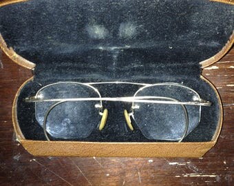 antique 1/12 gf spectacles and case with e b intials
