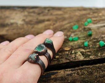 Raw emerald ring / May raw ring / Green raw ring / Rough emerald ring / May stone ring / May rough ring / Green rough ring / raw rock ring
