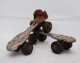 Patins à Roulettes Vintage Années 50 - Unisexe - Occasion (bel état)