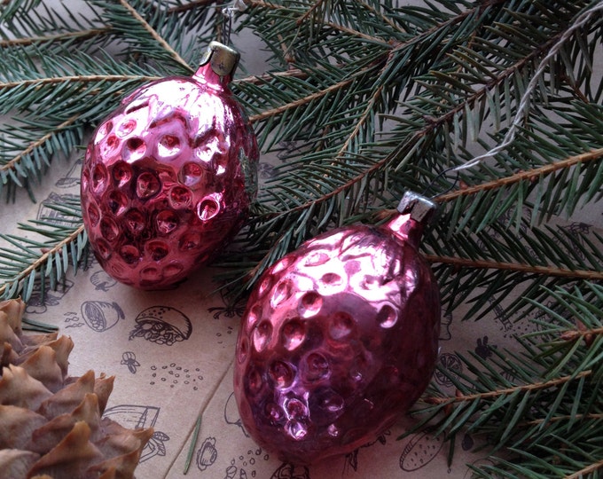 Christmas ornaments set of 2. Strawberry Christmas ornament in pink color. Christmas gift