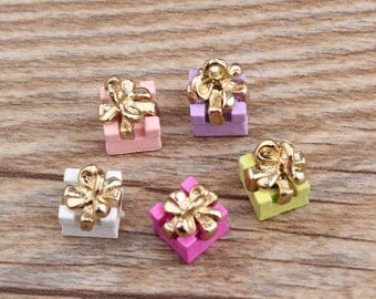 Gift Box Charms,10PCS,8*11mm,Enamel Charm,Present Charms,Christmas Charms,Handmade Charm,Yellow/white/pink/black Diy Jewelry Accessories