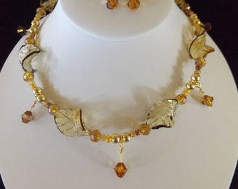 Gold Twisted Leaf Detailed Necklace & Earrings