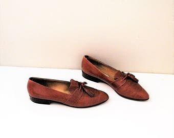 80s Calvin Klein loafers vintage brown leather pointy toe tassel shoes size 9.5