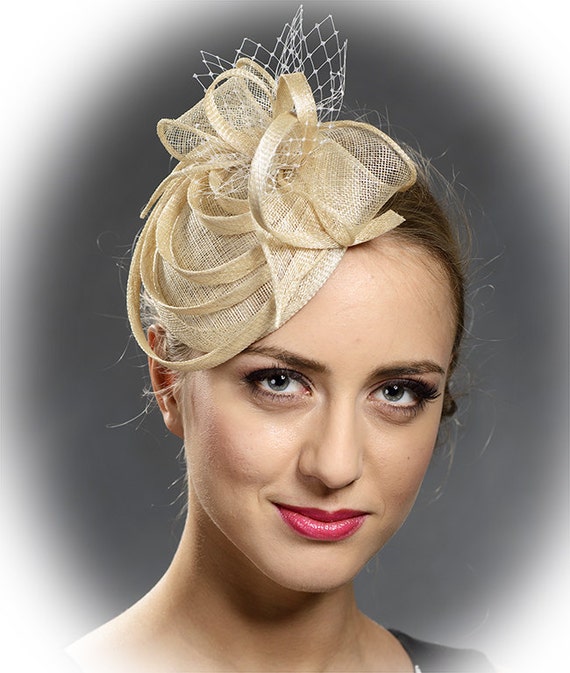 Champagne small and elegant fascinator for your by MargeIilane