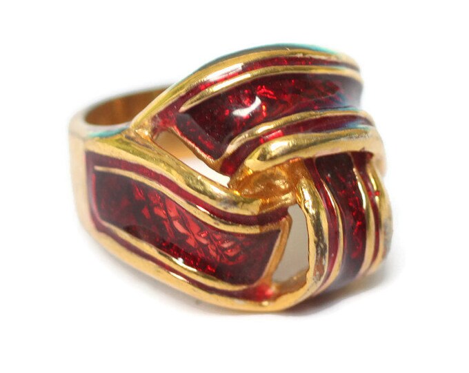 Red Enameled Ring Love Knot Design Gold Tone Vintage Size 6 1/2