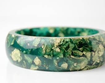 oval eco resin bangle bracelet with jade green gold leaf flakes