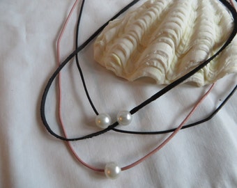 Single Pearl Necklace with Lobster Claw Clasp, necklace, pearl, leather