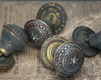 Vintage Metal Cabinet Pulls/Knobs
