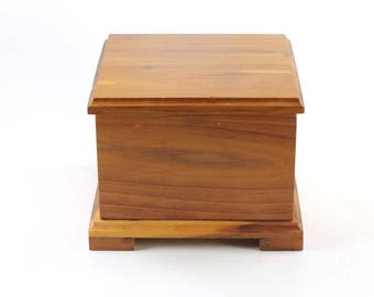 Vintage Cedar Music Box Works Plays Edelweiss