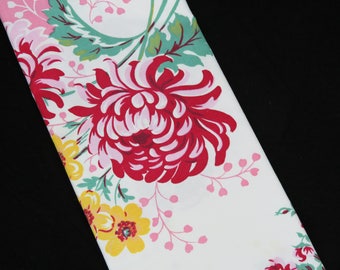 Vintage Printed Tablecloth - Pink Red Peony Tablecloth - Pink Aqua Tablecloth - Glamper Decor - 1950s Kitchen - Free Shipping - 5MTT17