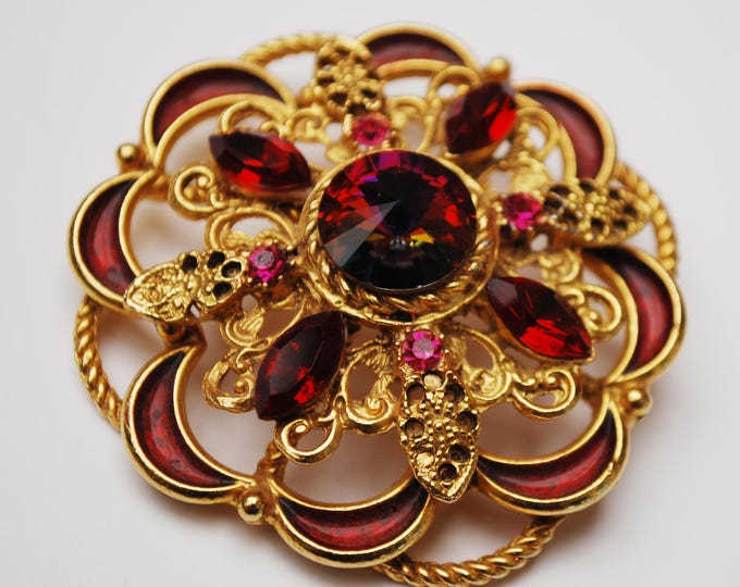 Red Rivoli Flower Brooch - Crystal rhinestone - Enamel - gold - Atomic pin