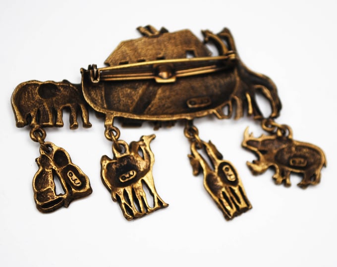 Noah Ark Dangle Brooch - Signed JJ - Brass - Animals figurine pin