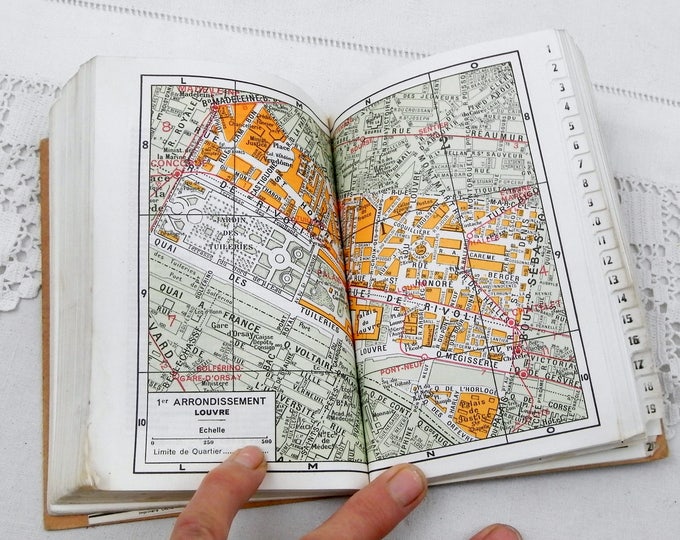 Vintage French Street Guide of Paris with Metro and Bus Time Tables, Maps of Arrondissements and Banlieue, Parisian Decor, Shabby, Vintage Vintage French Street Guide of Paris with Metro and Bus Time Tables, Maps of Arrondissements and Banlieue, Parisian Decor, Shabby, Vintage
