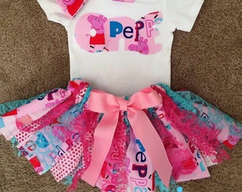 Peppa Pig-Peppa Pig Birthday Outfit-Peppa Pig fabric-Peppa Pig Hair bow-Peppa Pig tutu-Peppa-