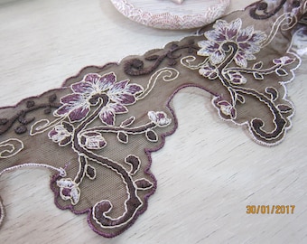 1 yard- Embroidered Venice Lace/NBDL35- Embroidery Flowering Lace/