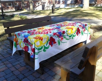 Floral tablecloth made from Marimekko fabric Ursula, modern Scandinavian design, colorful summer long rectangle designer cotton table cloth