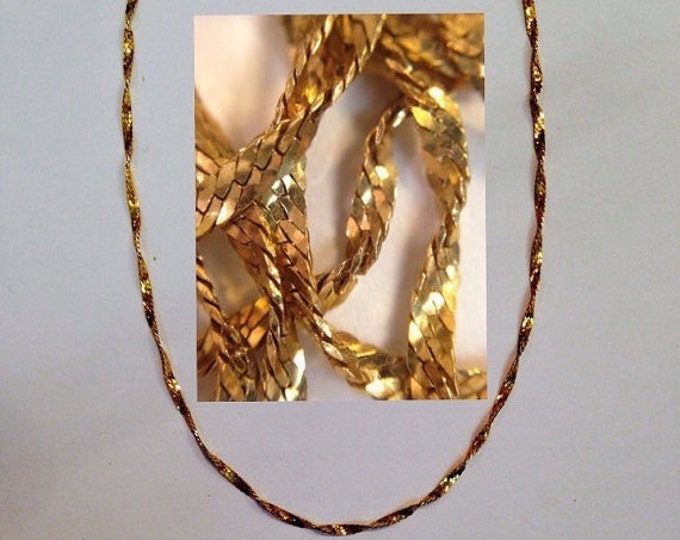 Storewide 25% Off SALE Vintage 14k Italian Snake Skin Designer Gold Necklace Featuring Delicate Staggered Interlocking Design With Italy Cla