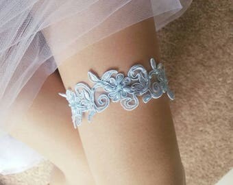 Pale blue lace wedding garter, something blue garter, white and blue wedding garter set, bridal blue garter set, blue garter set