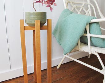THE STILT - Mid Century Plant Stand - Plant Stilt - Wood Planter - Cherry Wood - 24'' - Made in Canada