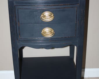 Vintage Thomasville Black Painted Nightstand/2 Drawer Small Nightstand w/ Shelf/Distressed Nightstand/End, Side Table