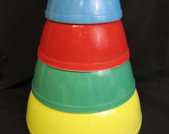 Vintage Pyrex Mixing Bowls, Nesting Bowls, Yellow, Green, Red, and Blue Mixing Bowls, Retro Kitchen