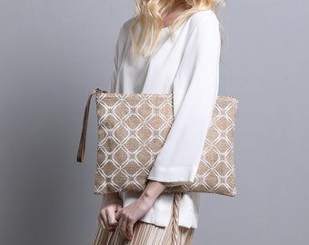 Laptop bag for women, Laptop Sleeve clutch, Women's laptop cover Printed burlap case handmade